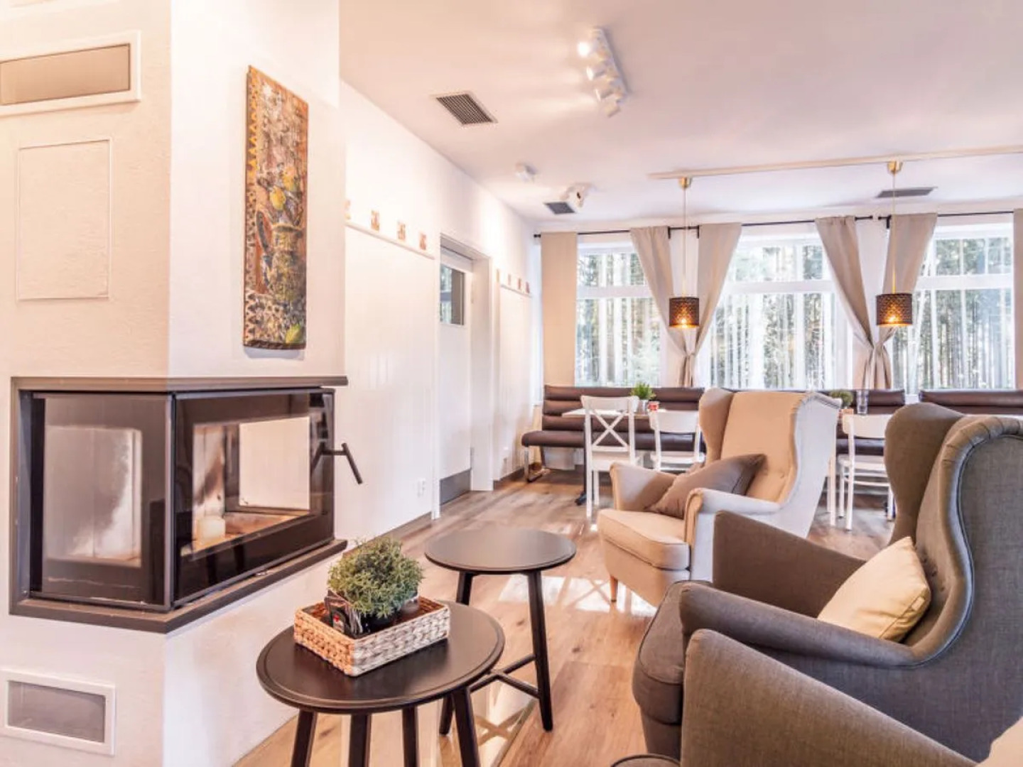 Lakeside Village (+ sauna) 27377