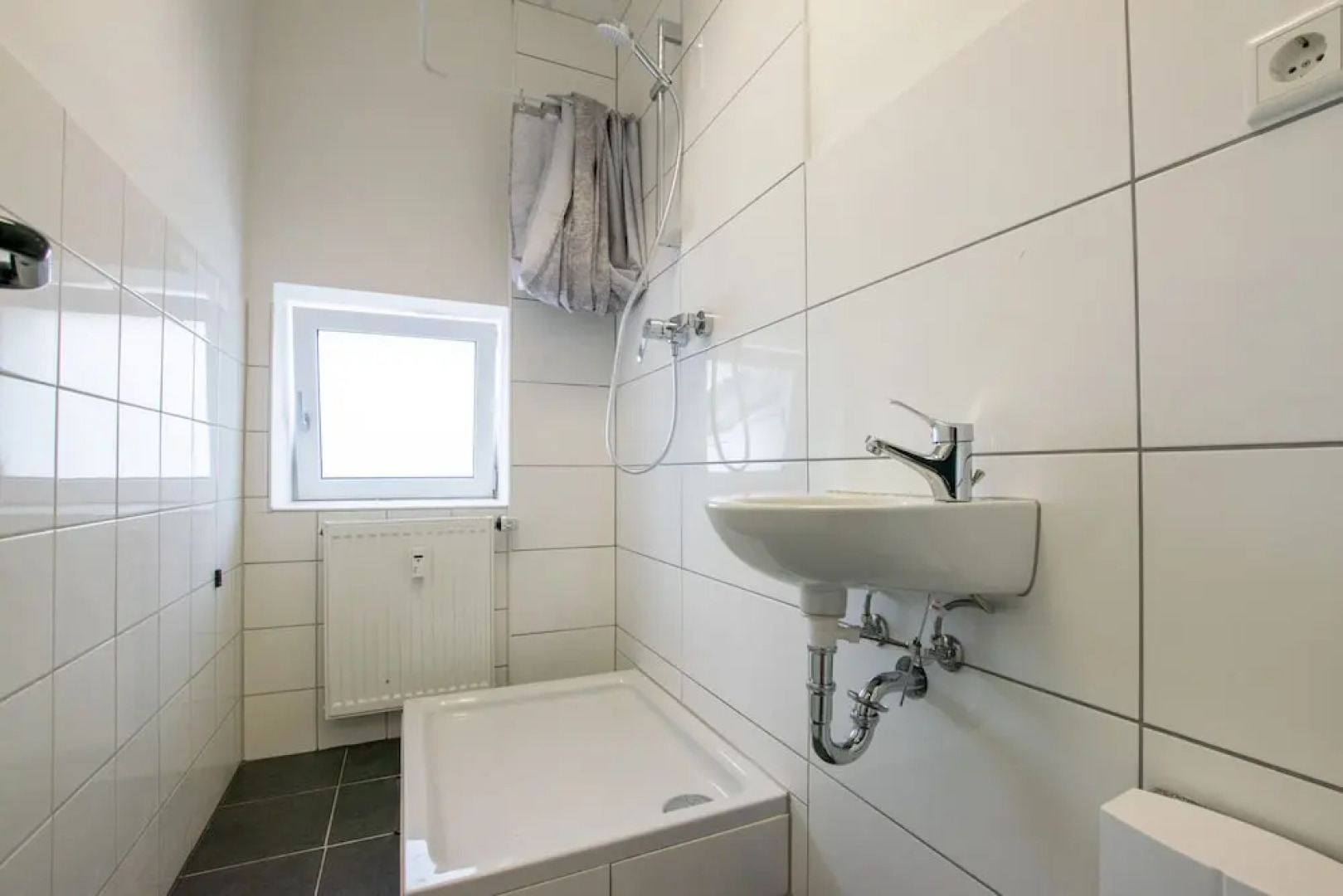 Tolstov-Hotels Airport 3 Room City Apt.