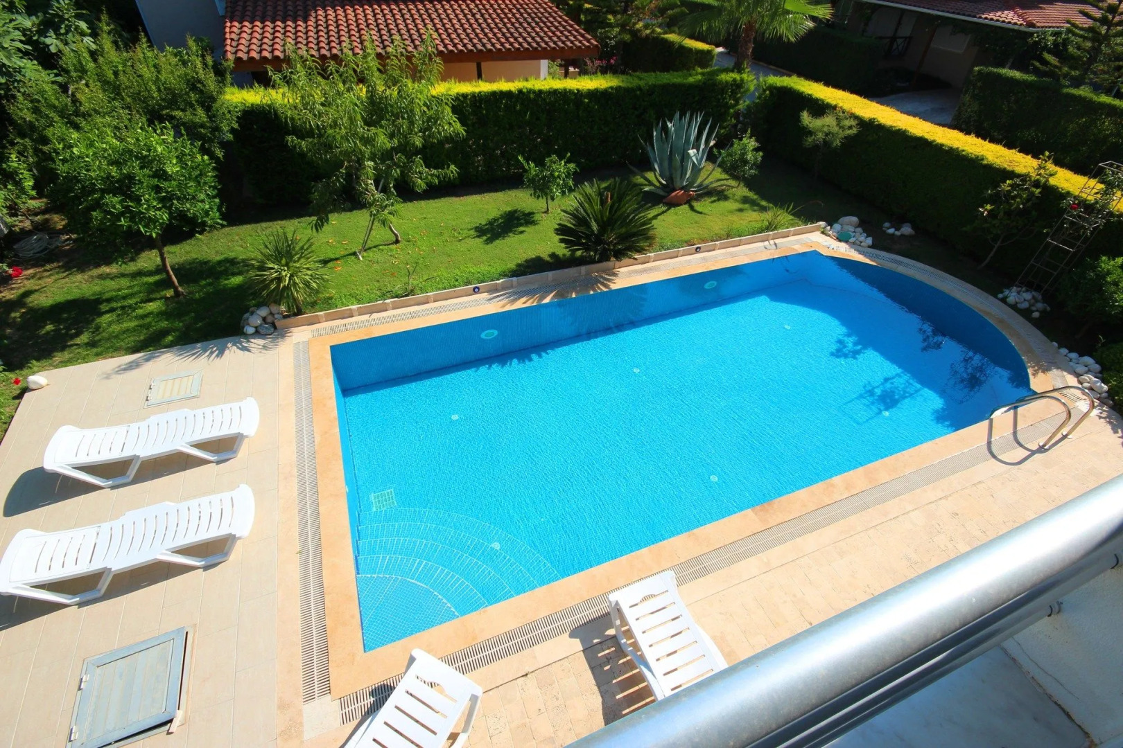 Paradise Town Villa ART