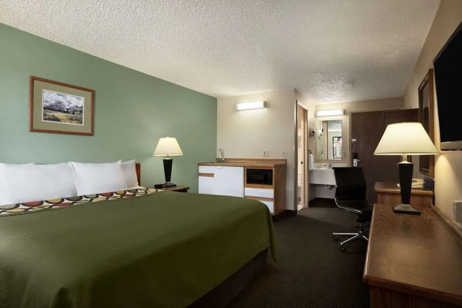 Super 8 Conrad