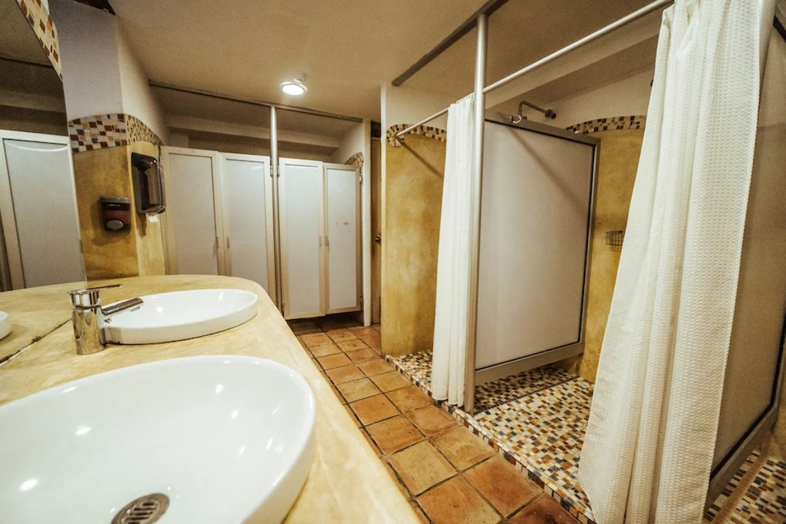 Snail Bed and Breakfast - Hostel - Adults only