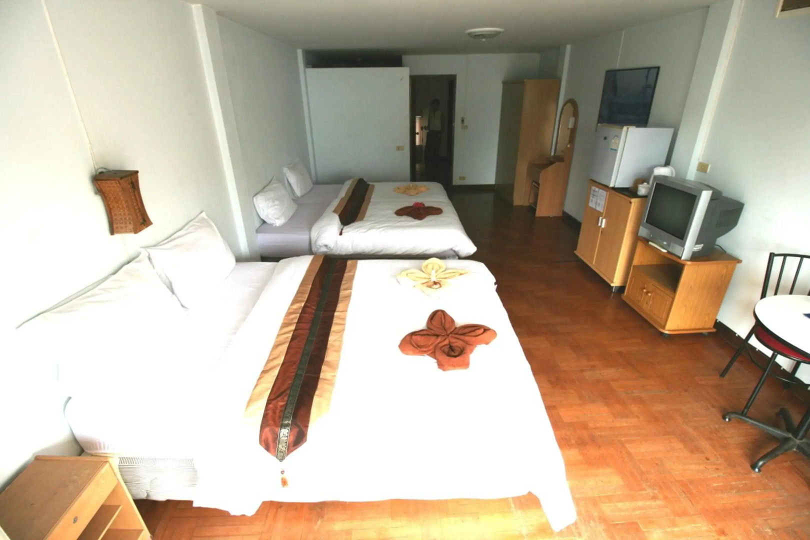 Beachfront Hotel Cha Am