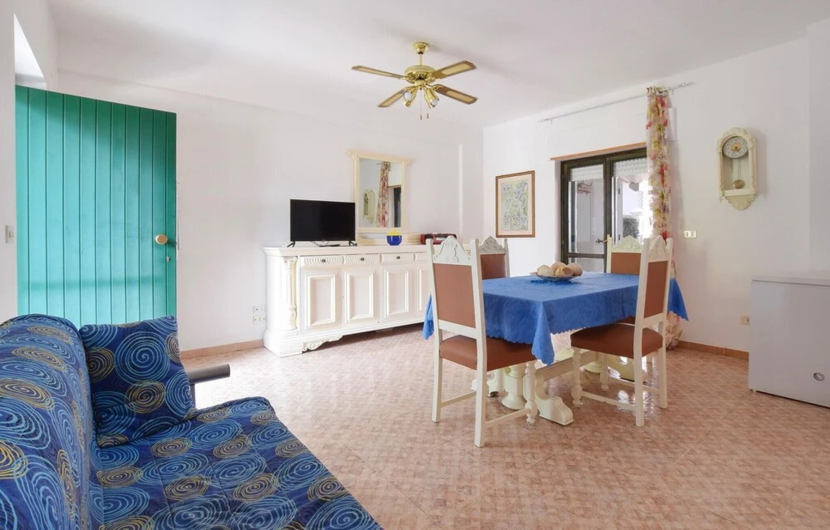 Stunning Home in Roseto Capo Spulico With 4 Bedrooms