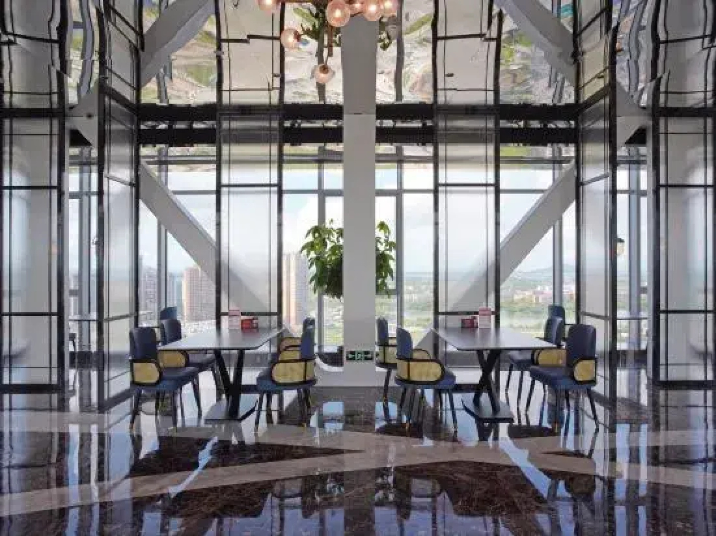 Argyle Hotel (Yangjiang High-Speed Railway Station International Financial Center)