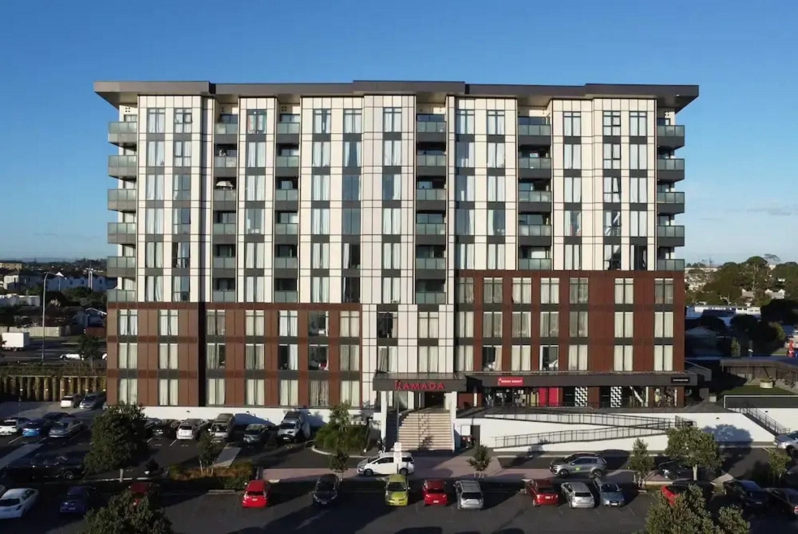 Ramada Suites by Wyndham Auckland Manukau Pacfic Centre