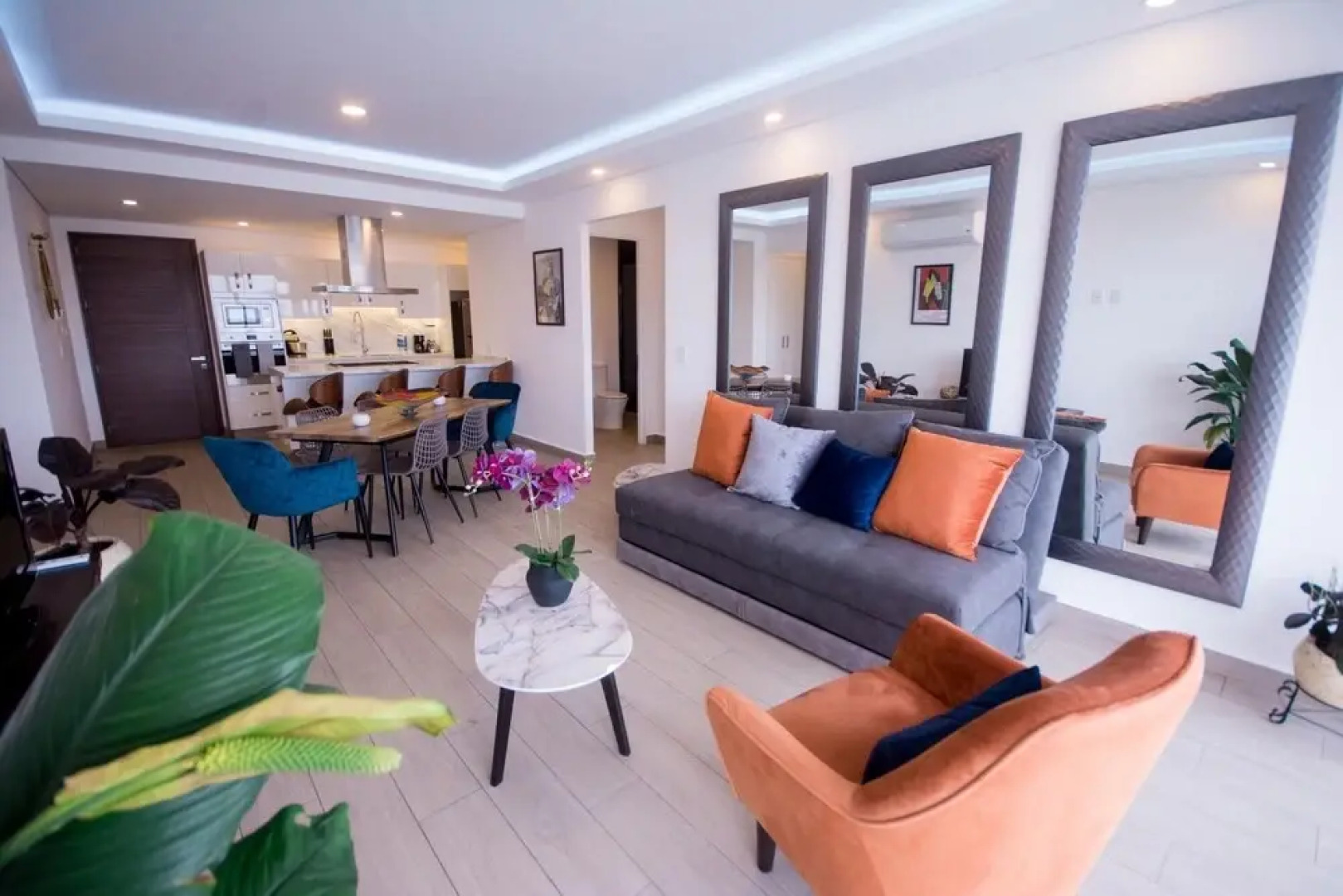 Real View Towers E506 by Casago