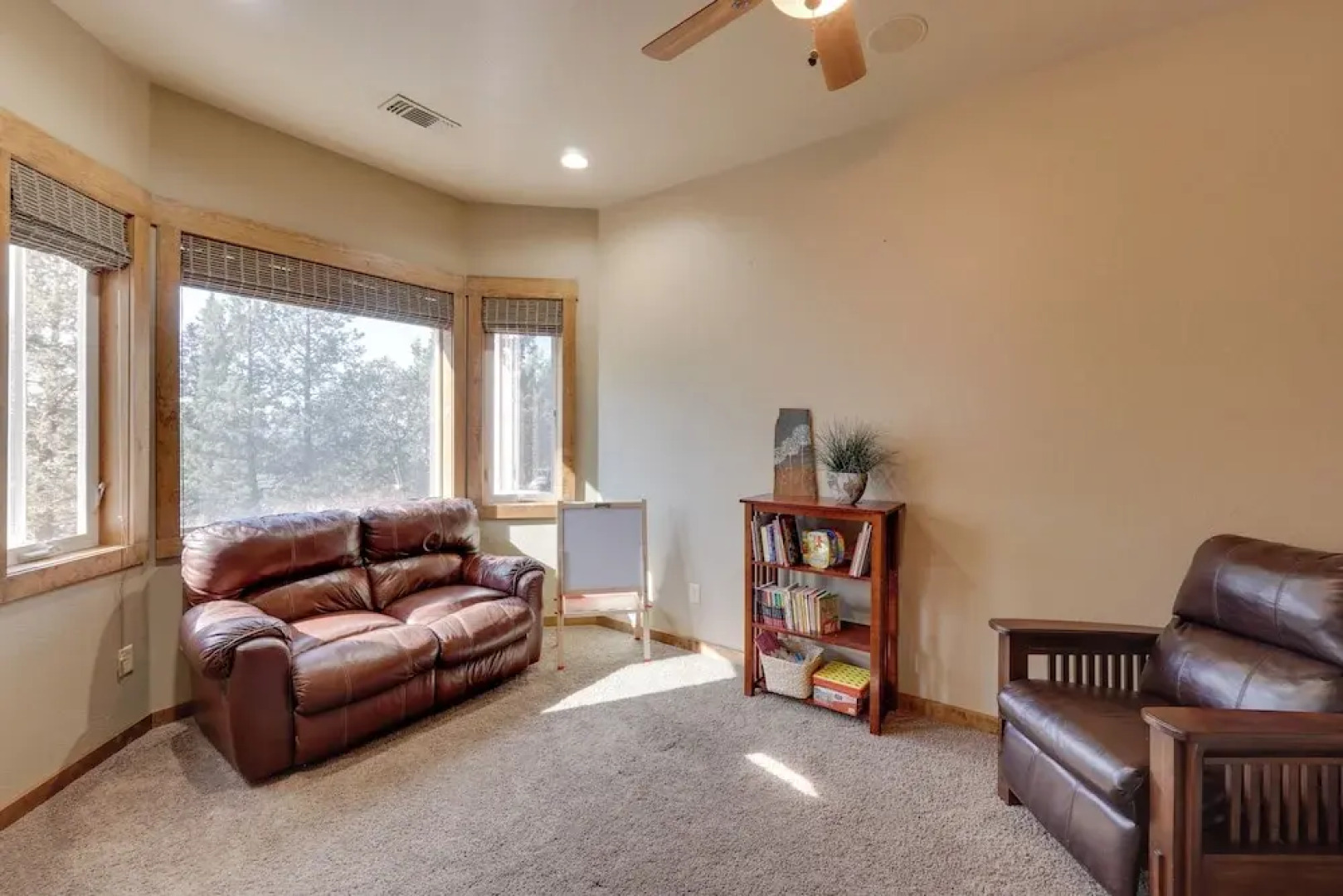 Klamath Falls Vacation Rental w/ Resort Amenities!