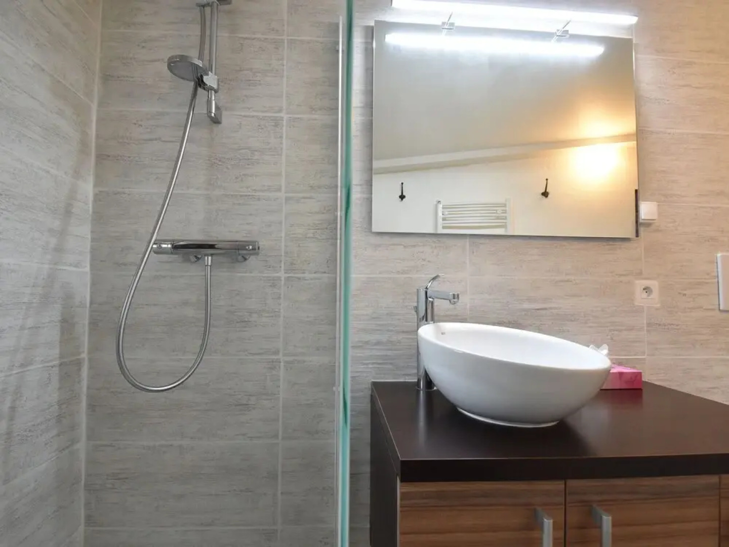 Cozy Holiday Home in Joncy with Valley View