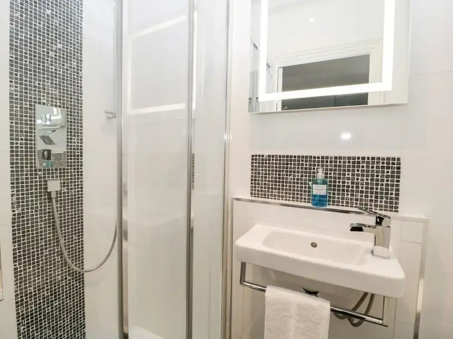 Tree of Life House, Number 27 Bere Lane