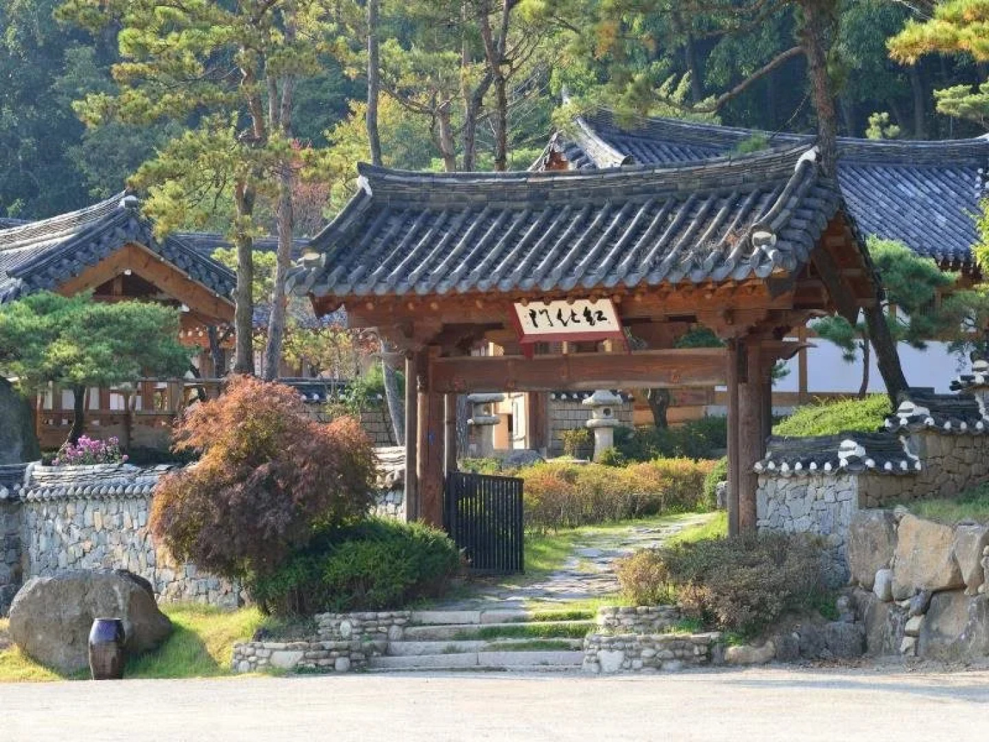 Royal Heritage Hotel -CHOSUN WANG GA