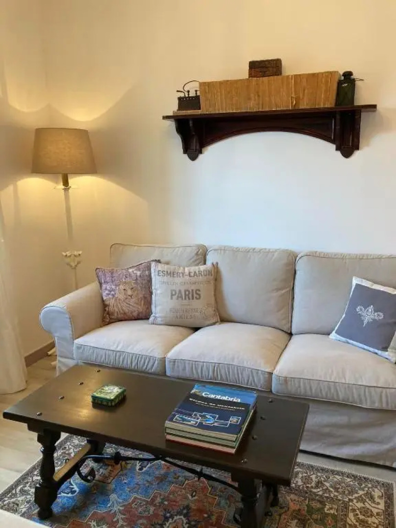 PLENO CENTRO COMILLLAS-3 Hab, 2 Baños