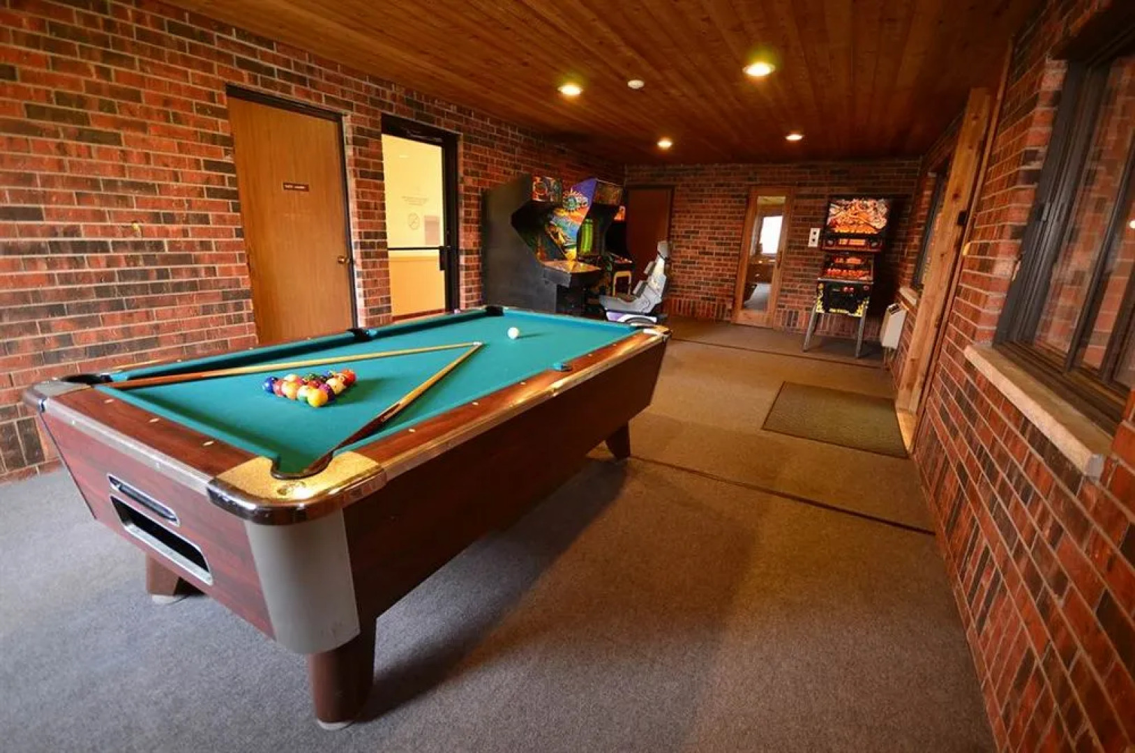 Econo Lodge Inn & Suites Bettendorf