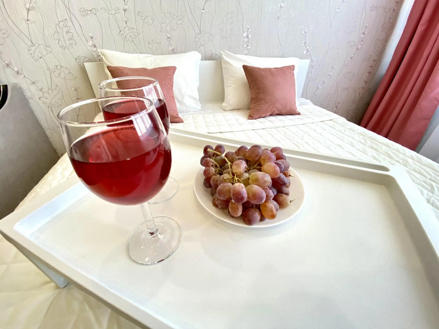 4 Сезона на улице Рудольфа Нуреева 10