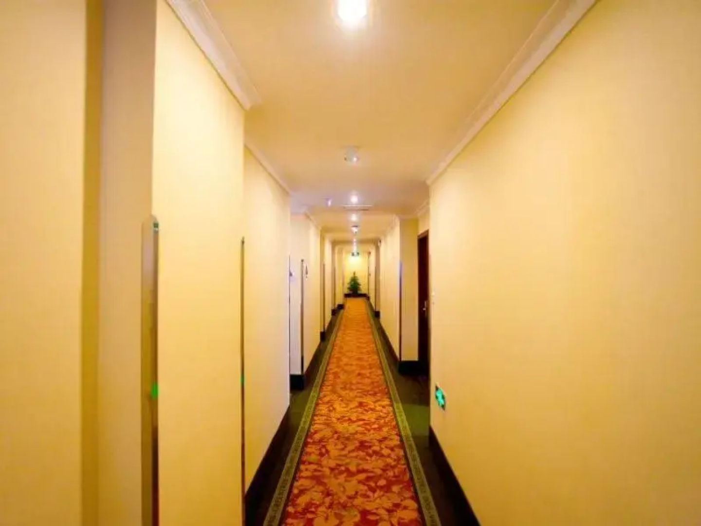 GreenTree Inn Ningbo Dongqianhu Yinxian Mozhi North Road Business Hotel