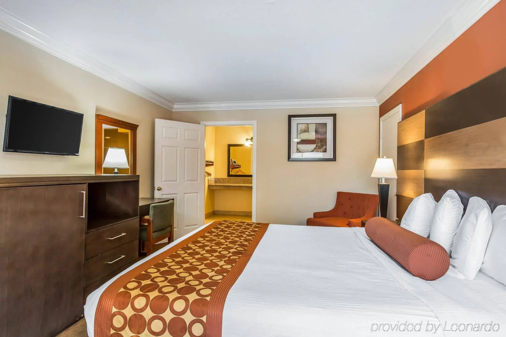 Rodeway Inn & Suites Canyon Lake-Menifee West