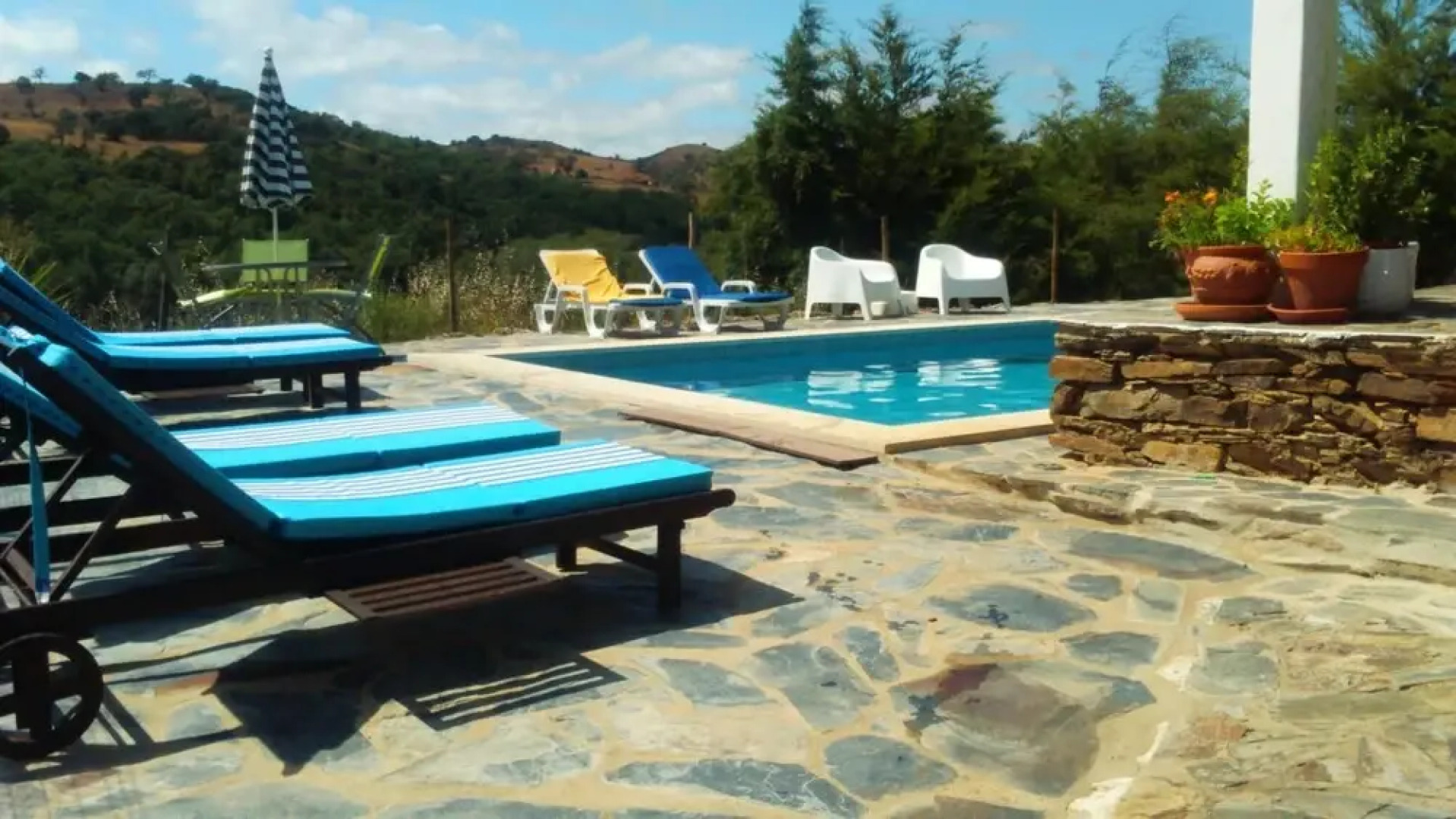 House With one Bedroom in Odemira, With Wonderful Mountain View and Enclosed Garden Near the Beach