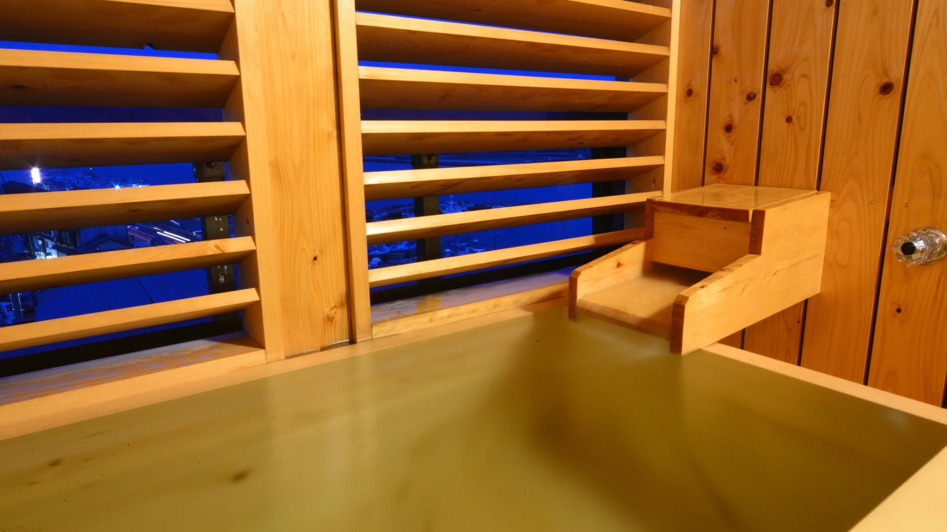 Mikaku no Oyado Yamadaya