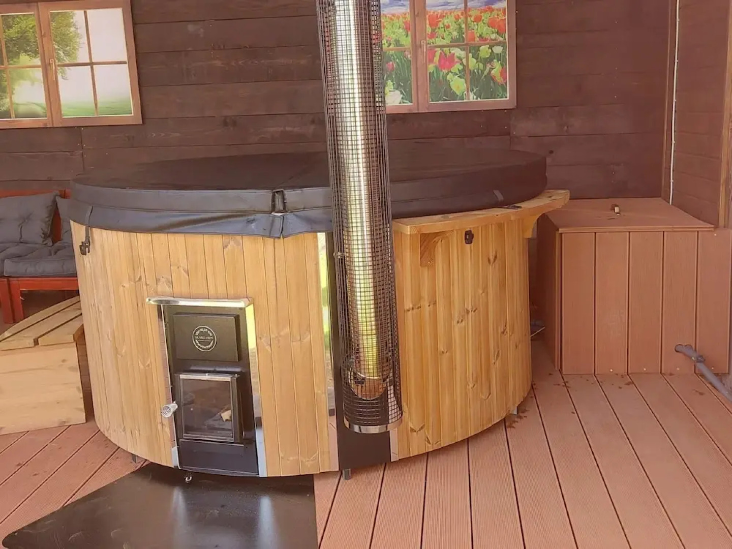 Lounge an der Kirche