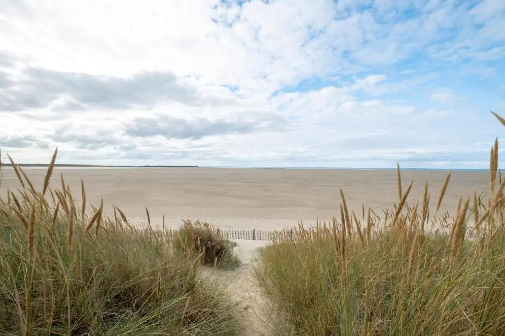 Appartement La Rafale - accès privé plage - jardin - arrivée autonome