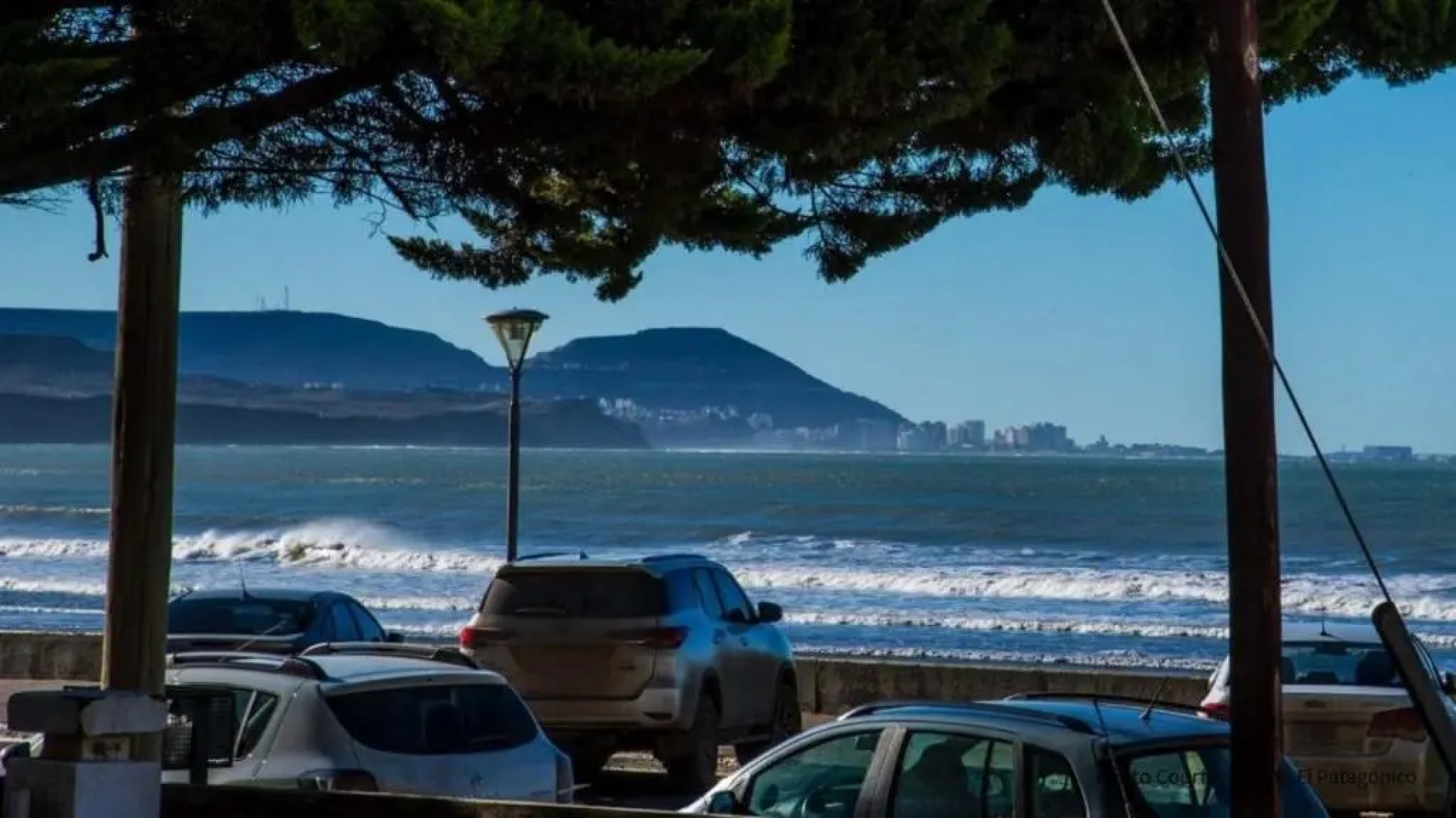 El Pueblo Aparts - Rada Tilly