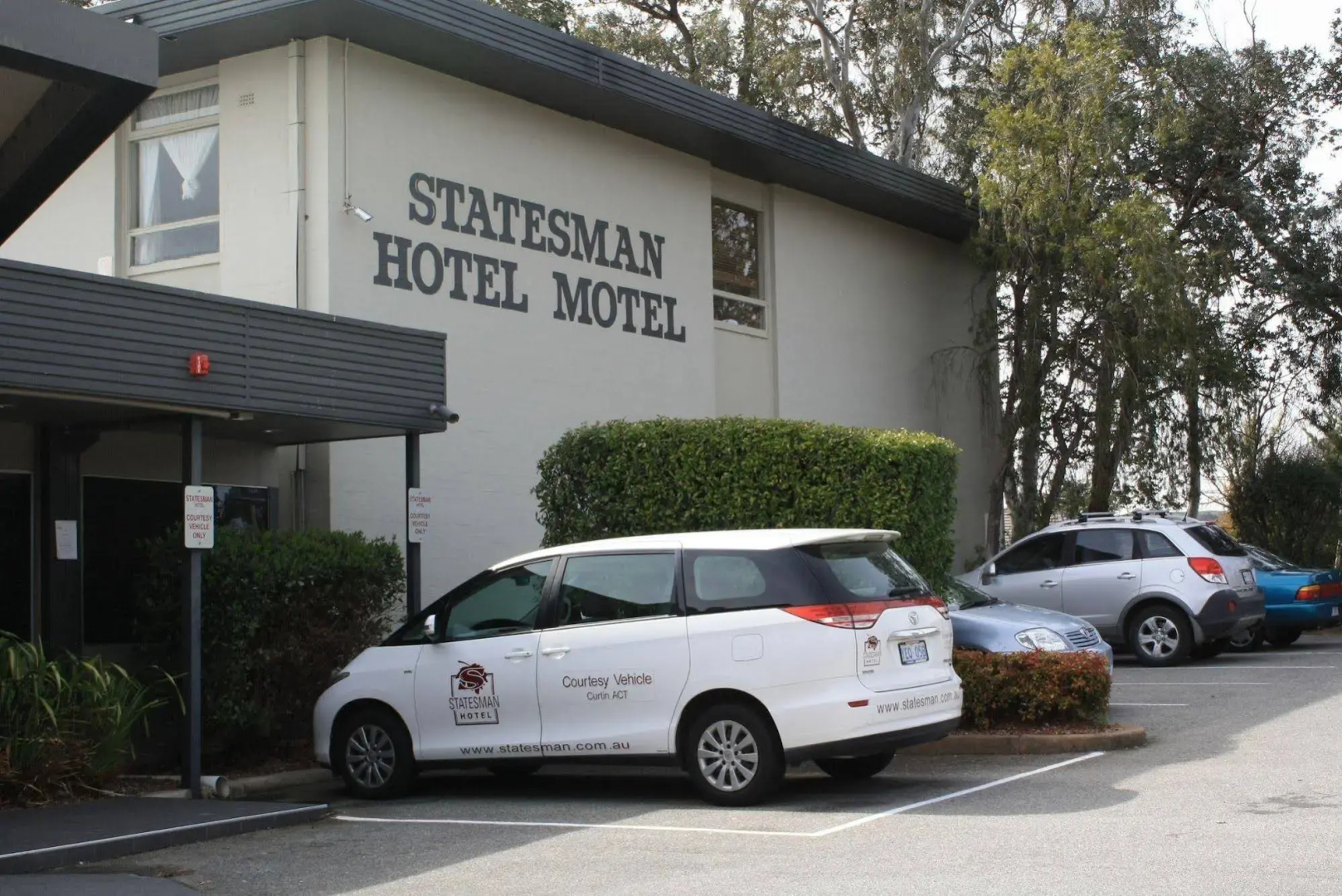 Statesman Hotel