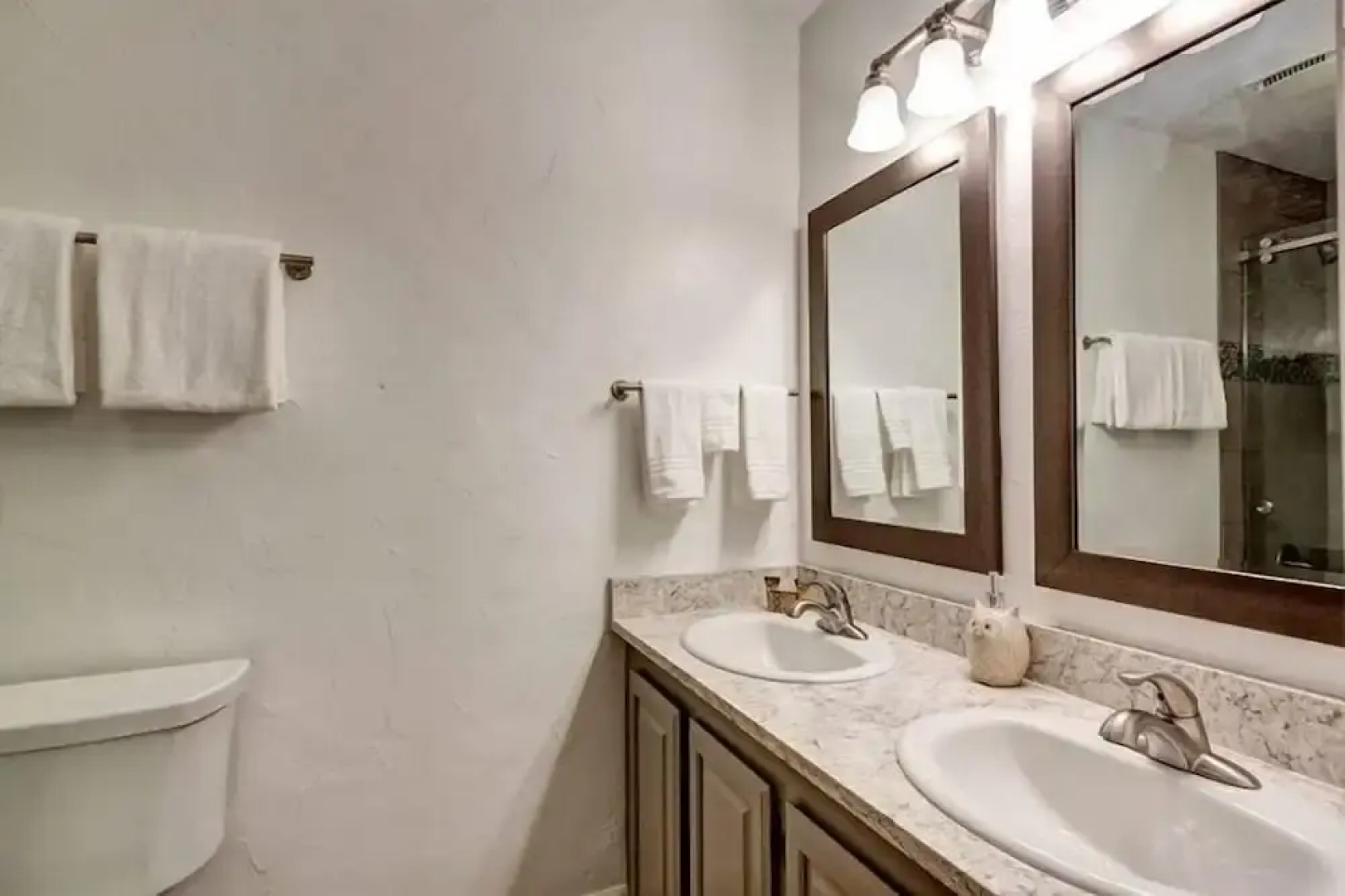 2-225 Eagle Dr Unit 8B Summer Only