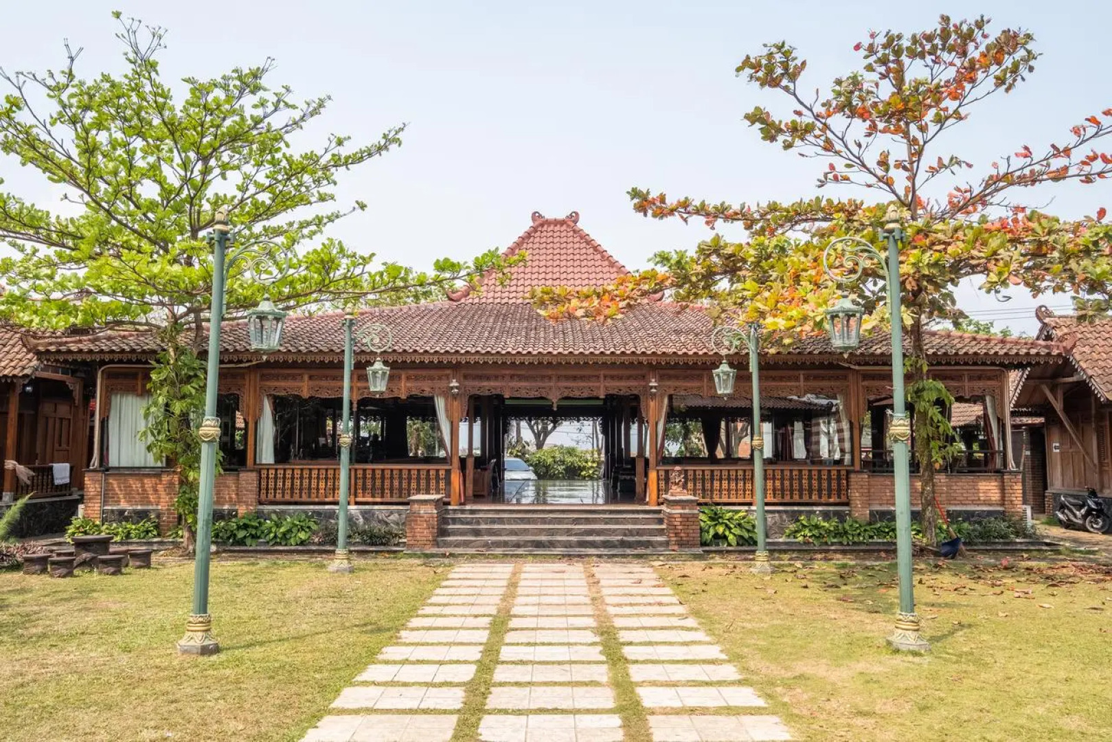 OYO 1347 Joglo Garut Cottage Syariah