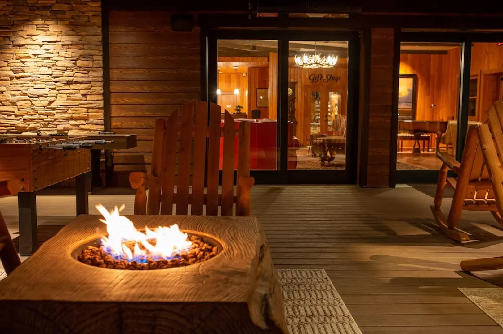 Mount Lemmon Lodge