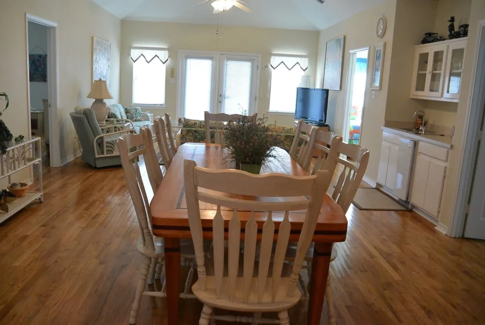 Lotz A View 4 Bedroom Home