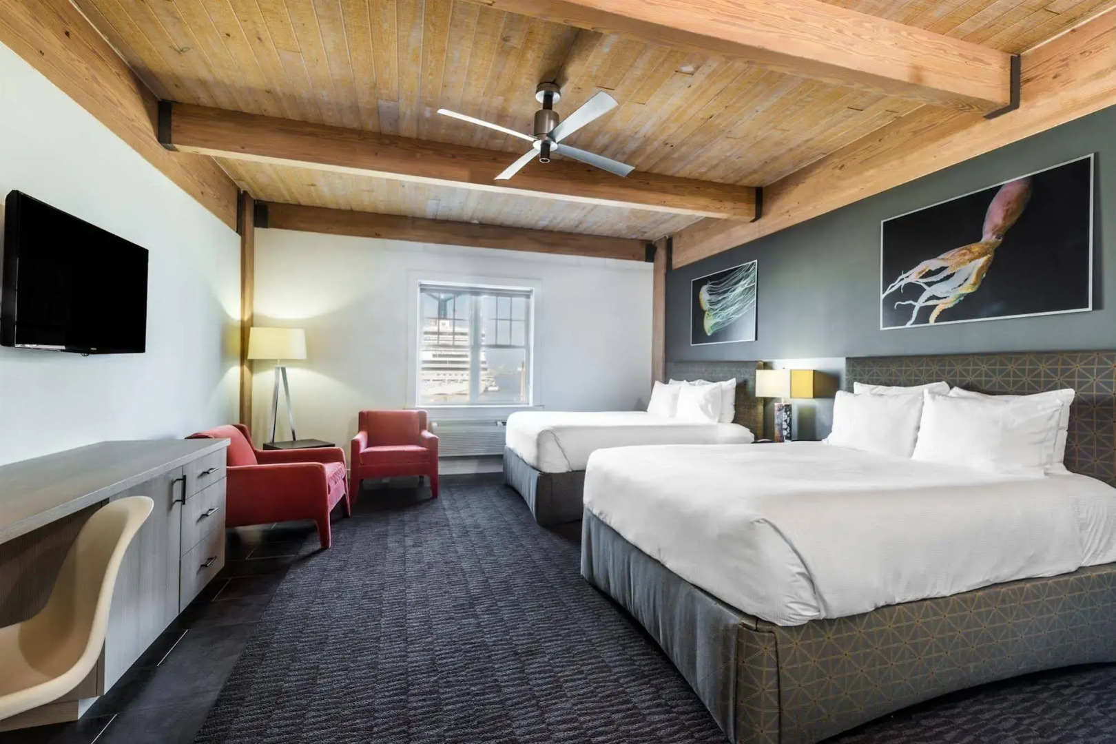 Отель Harbor House Hotel and Marina at Pier 21