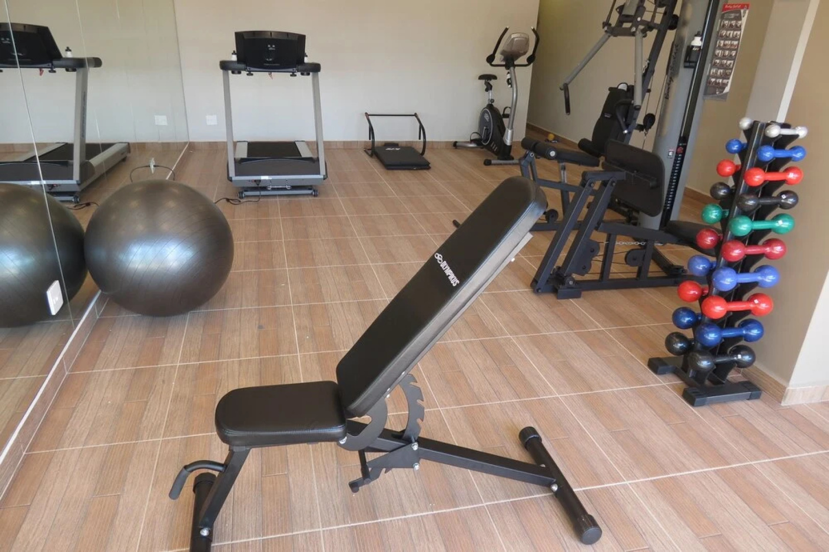 Prado Hotel Business