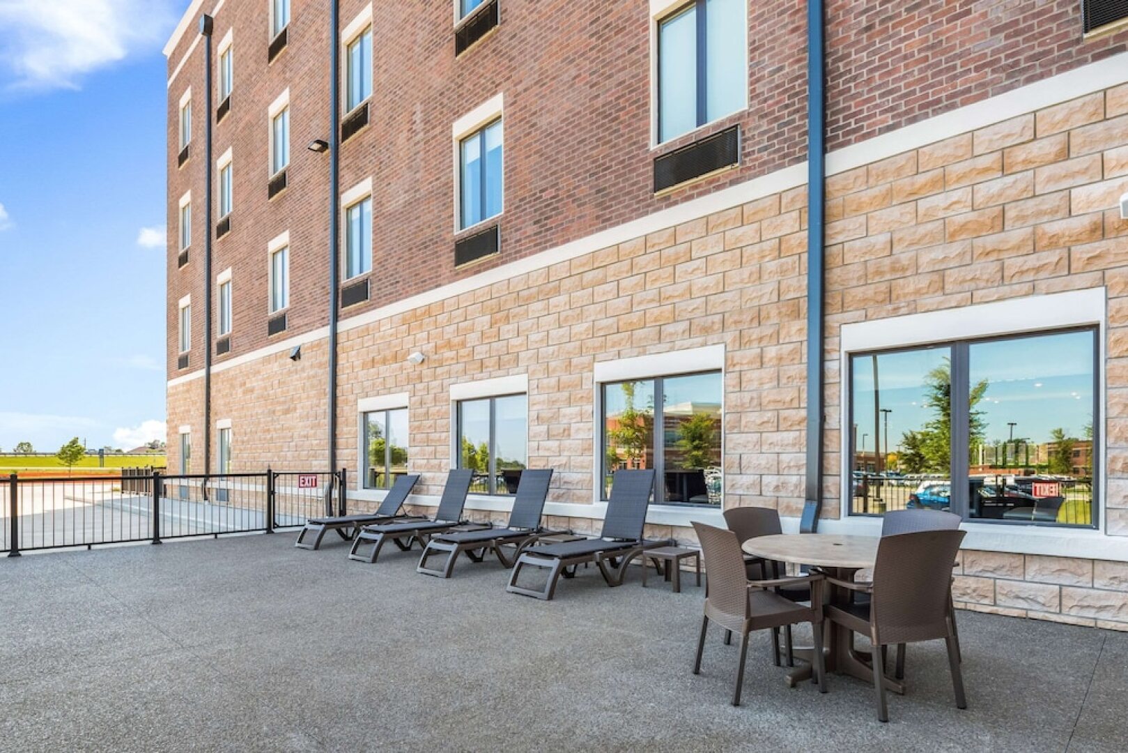 Comfort Suites Marysville Columbus - Northwest