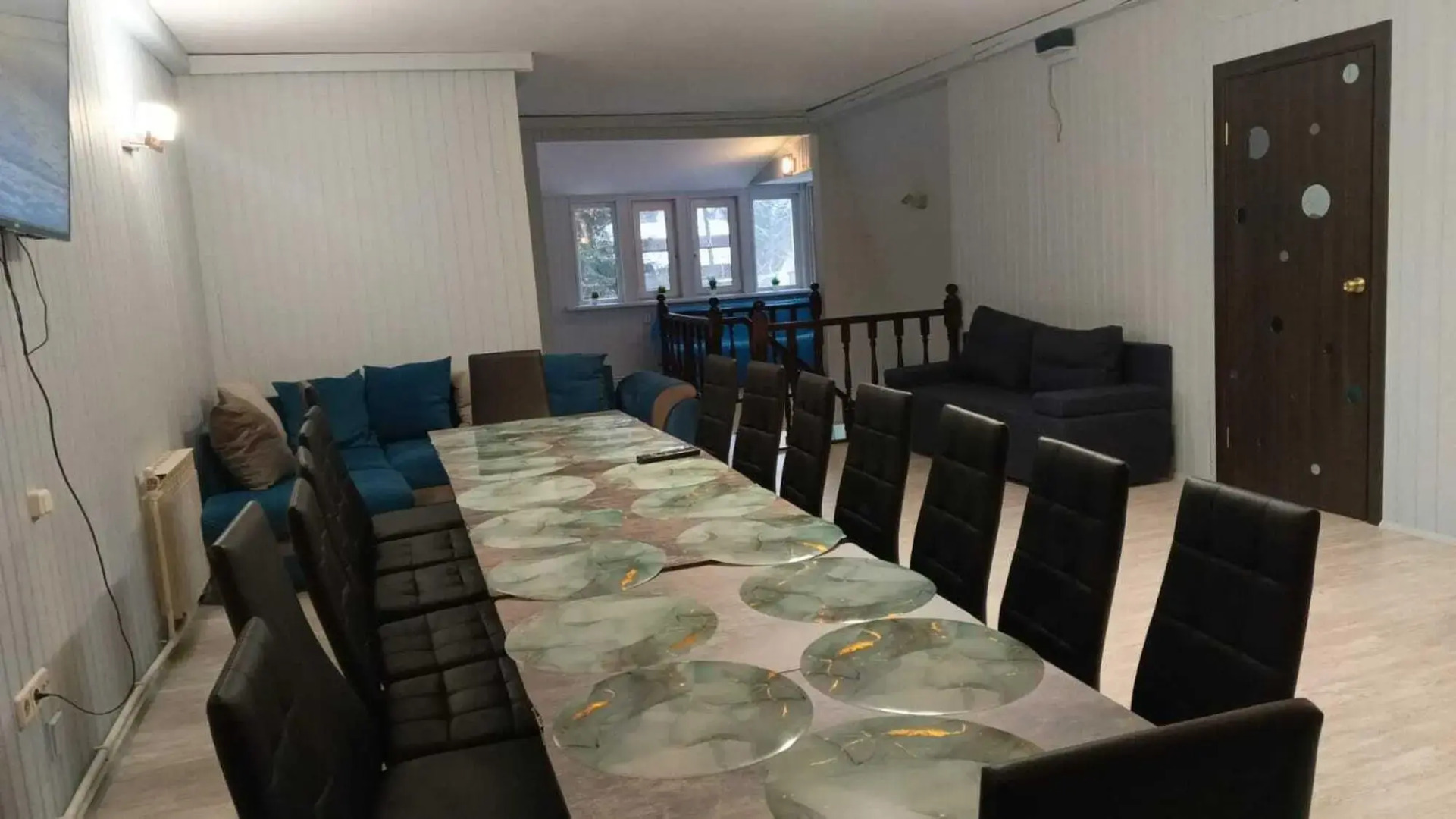 Дом с русской баней на дровах и бассейном в Жаворонках