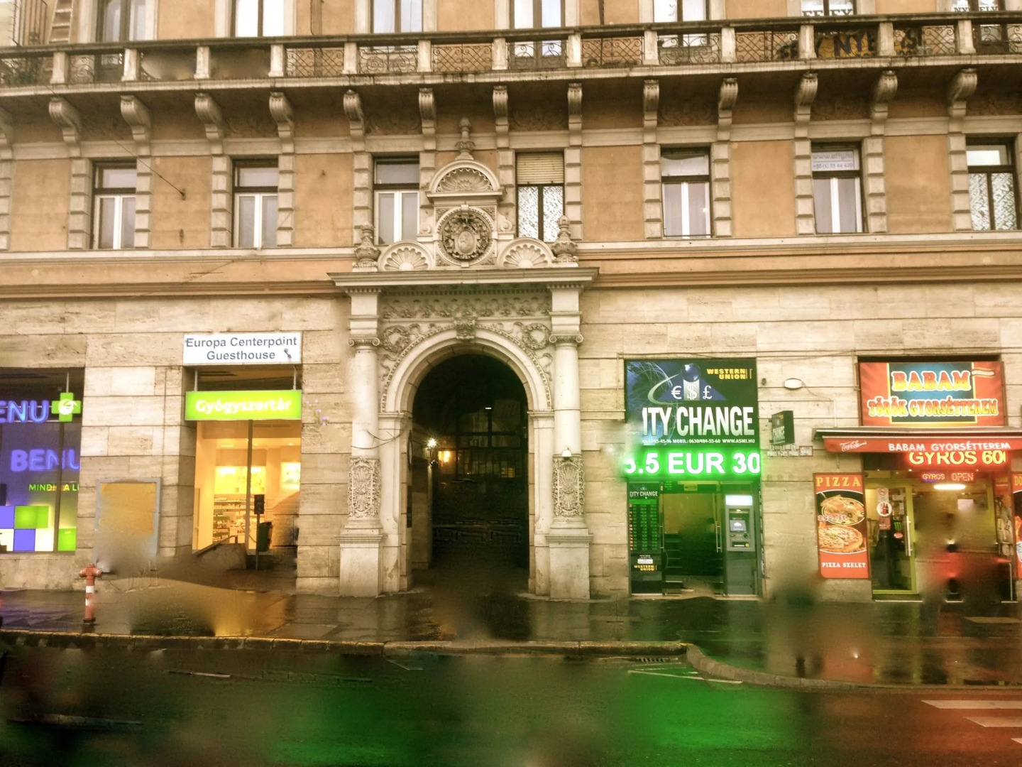 Europa Centerpoint Guesthouse