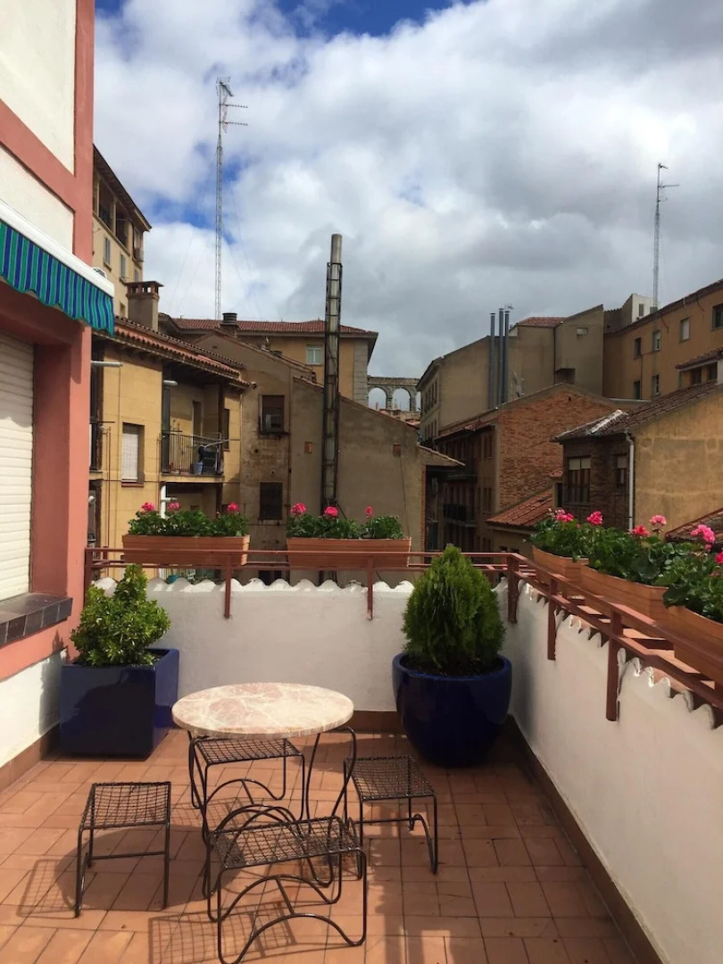 Apartment With 4 Bedrooms in Segovia, With Wifi