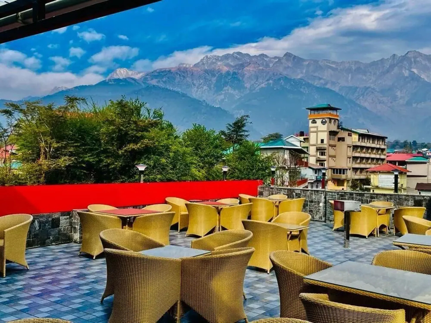 Hotel Suryadev