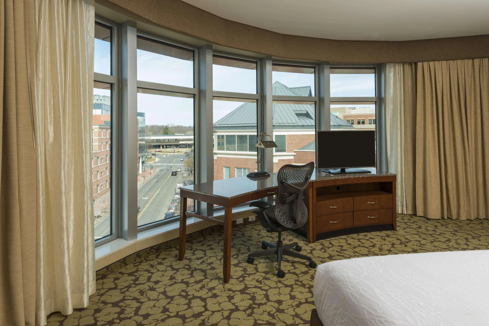 Hilton Garden Inn Alexandria Old Town National Harbor