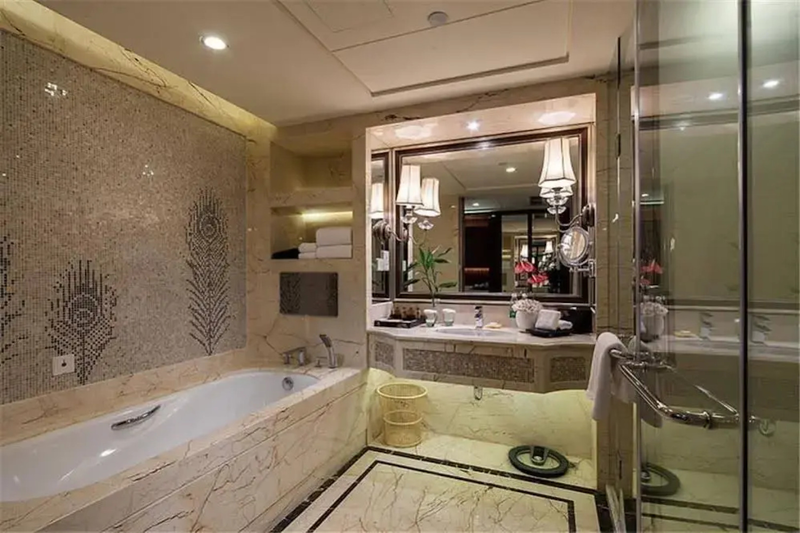 Chengdu Phoenix International Hotel