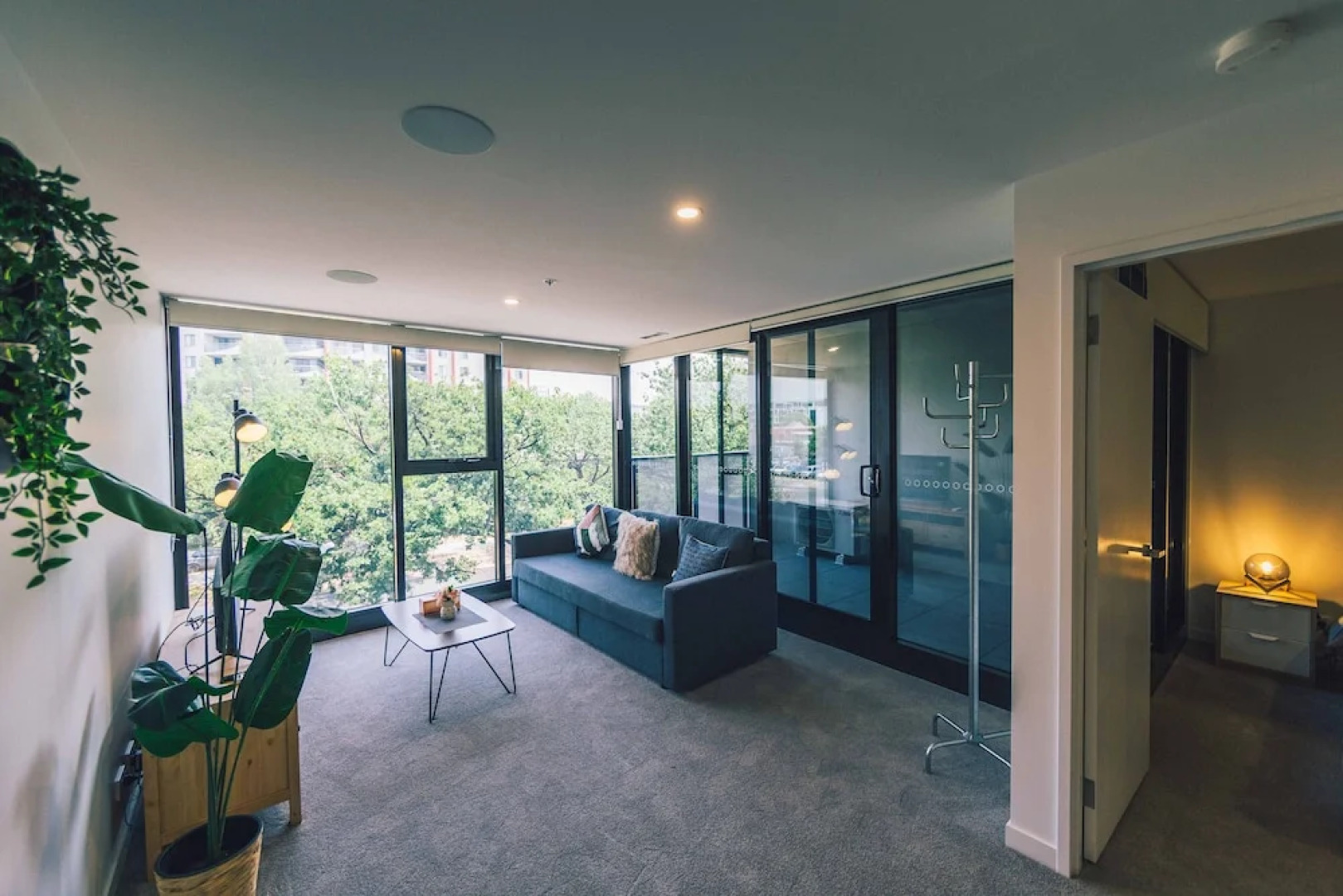 Midnight Apartments Accommodate Canberra