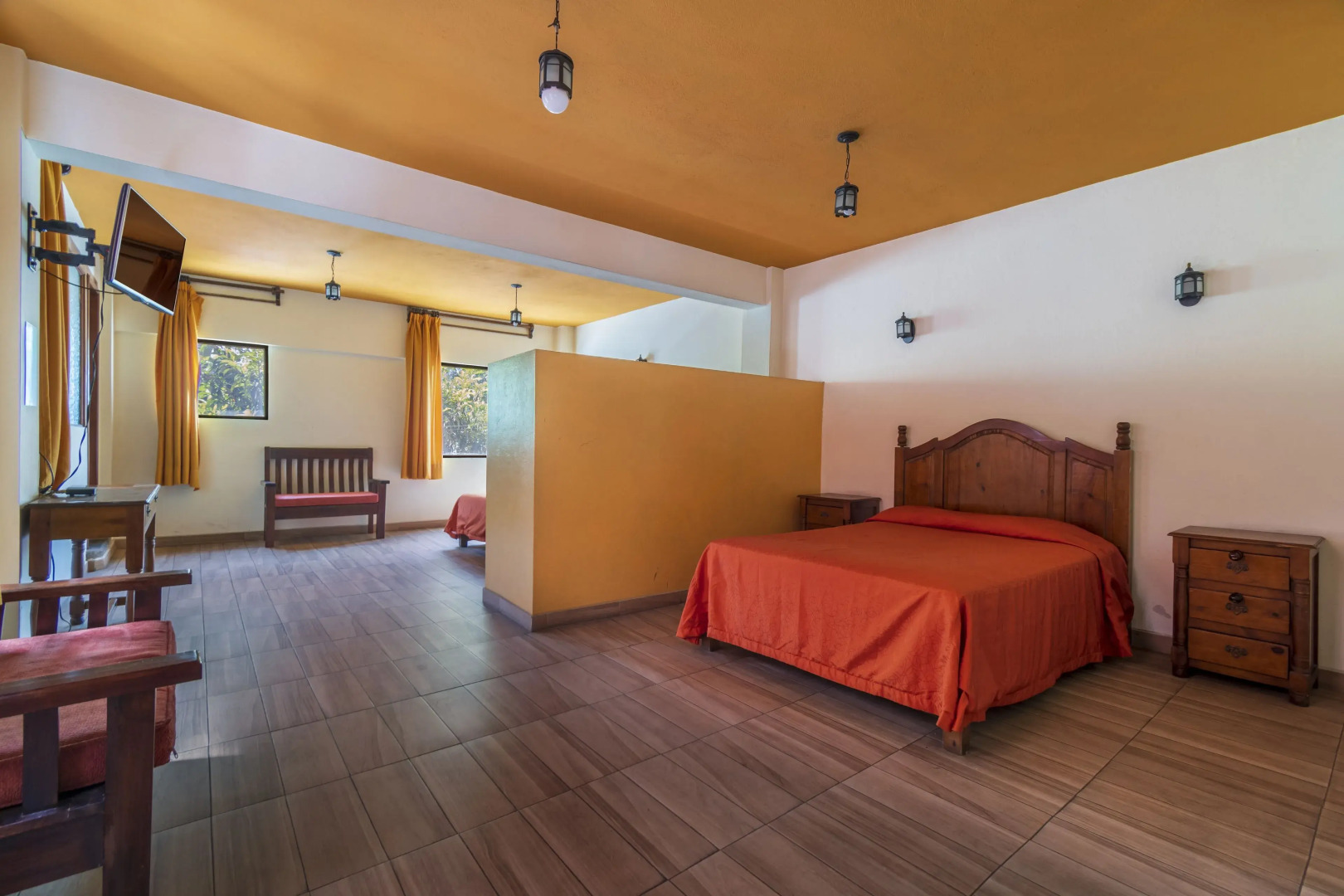 Meson Real Hotel & Suites