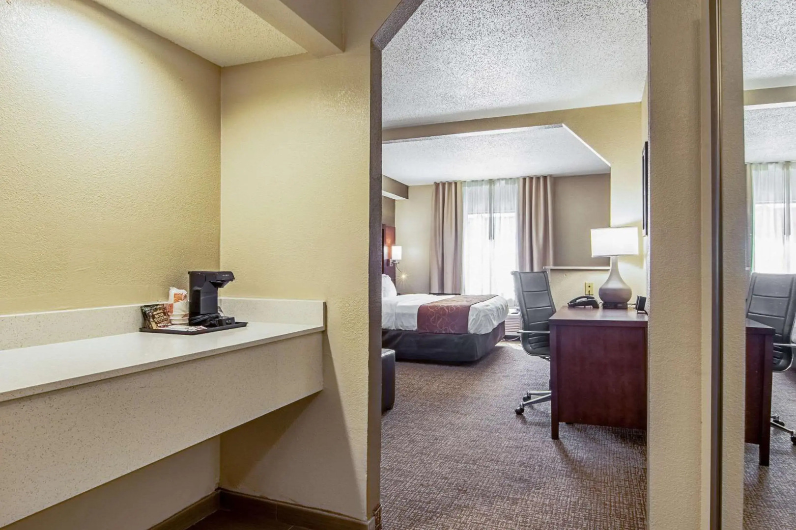 Comfort Suites Knoxville Airport