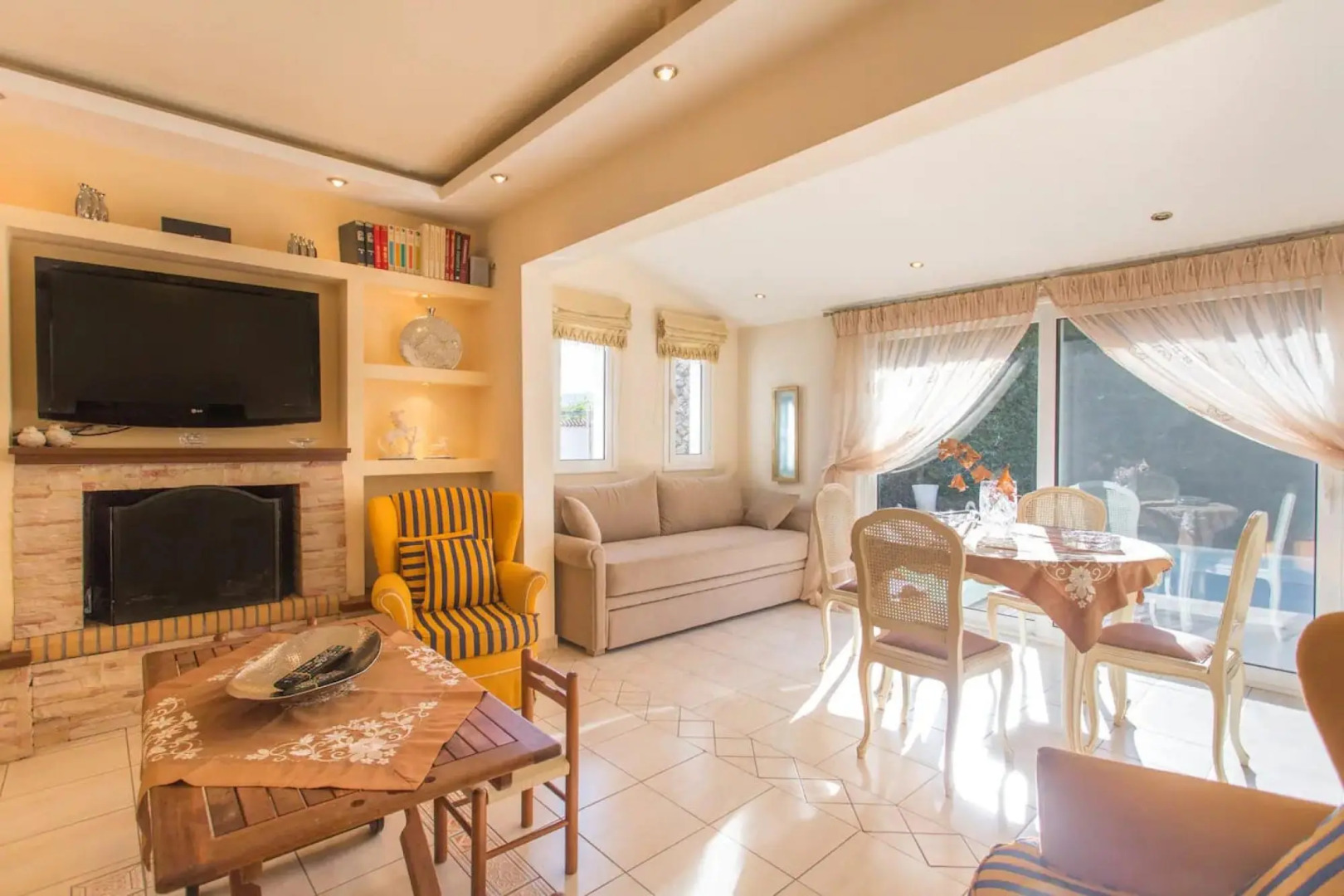 Mini Paradise Salamina - Private Pool Retreat