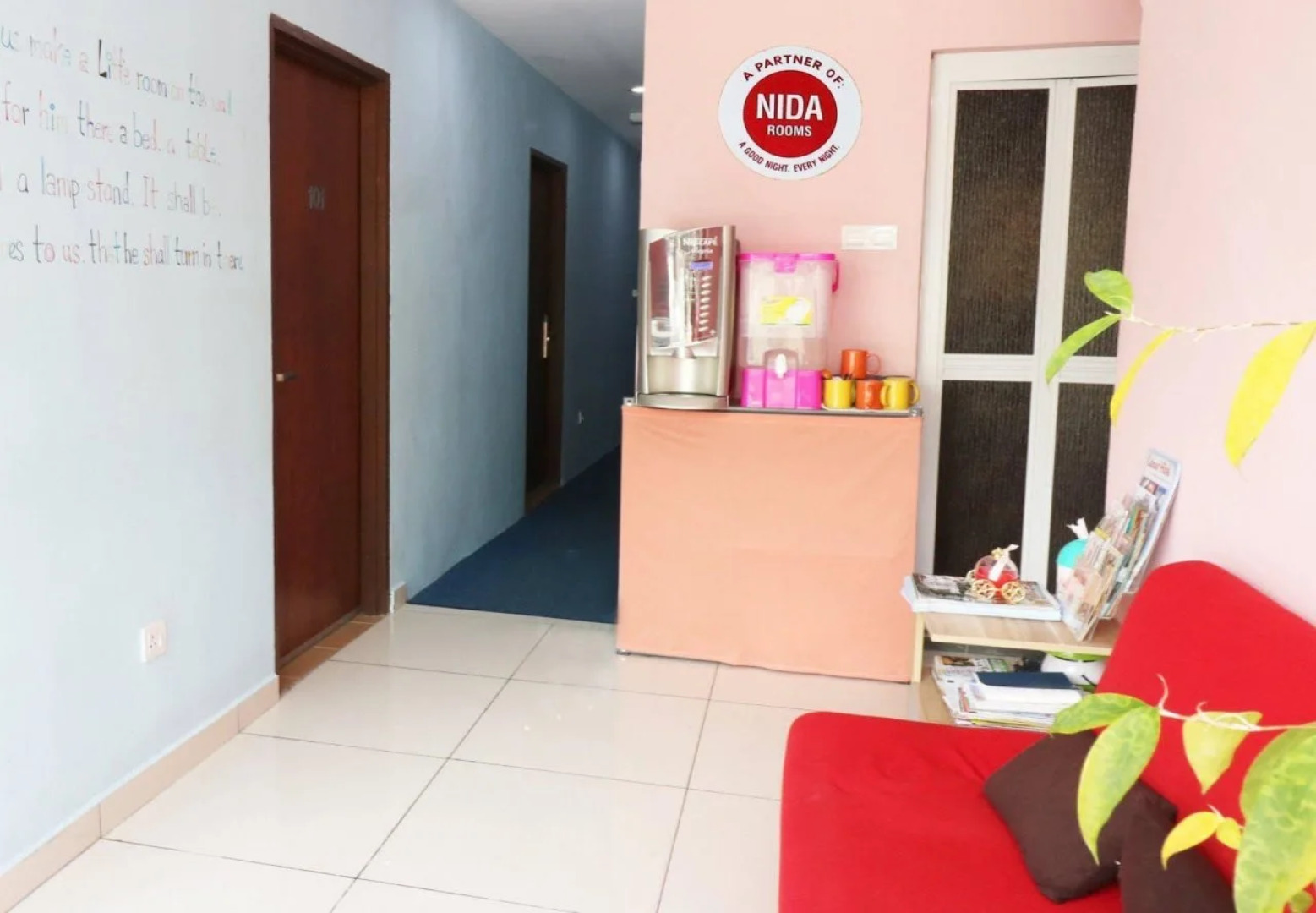 Zen Rooms Colour Hotel