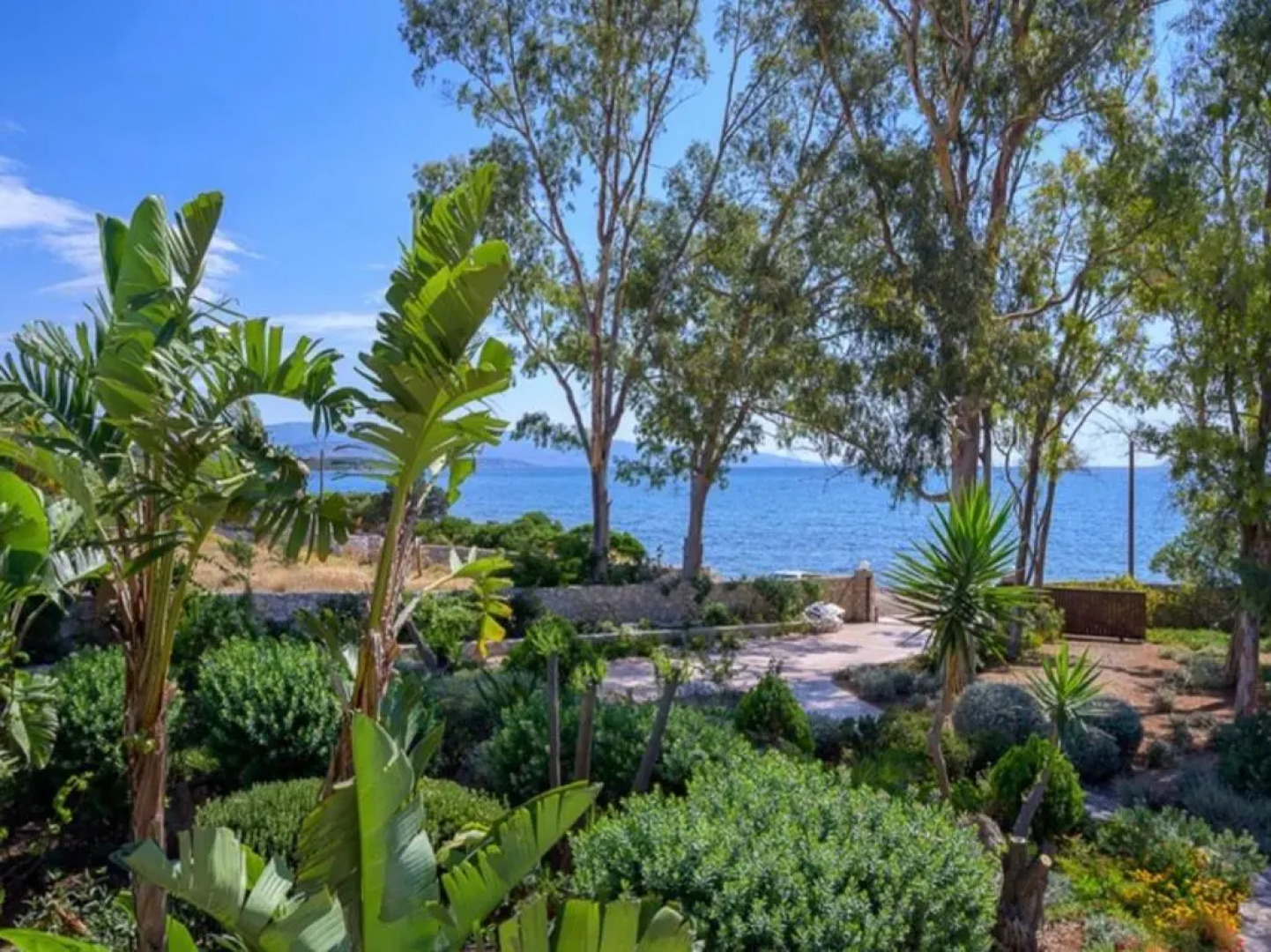 Aeolos apartment a family paradise few steps from the beach