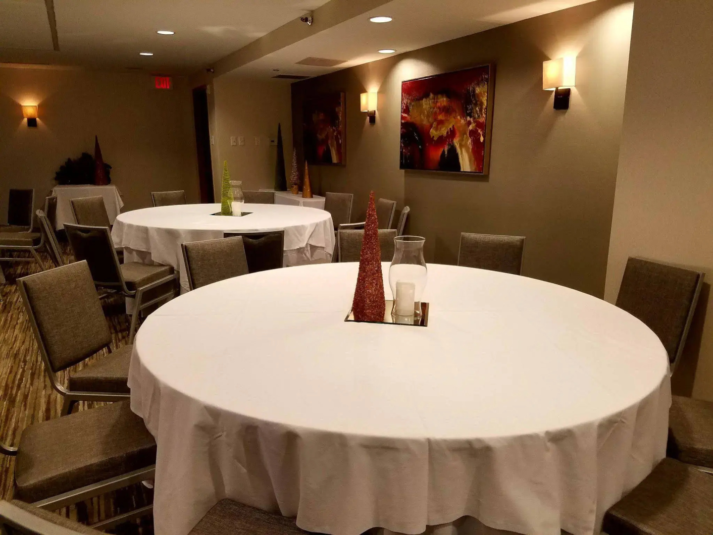 Holiday Inn Irving Las Colinas by IHG