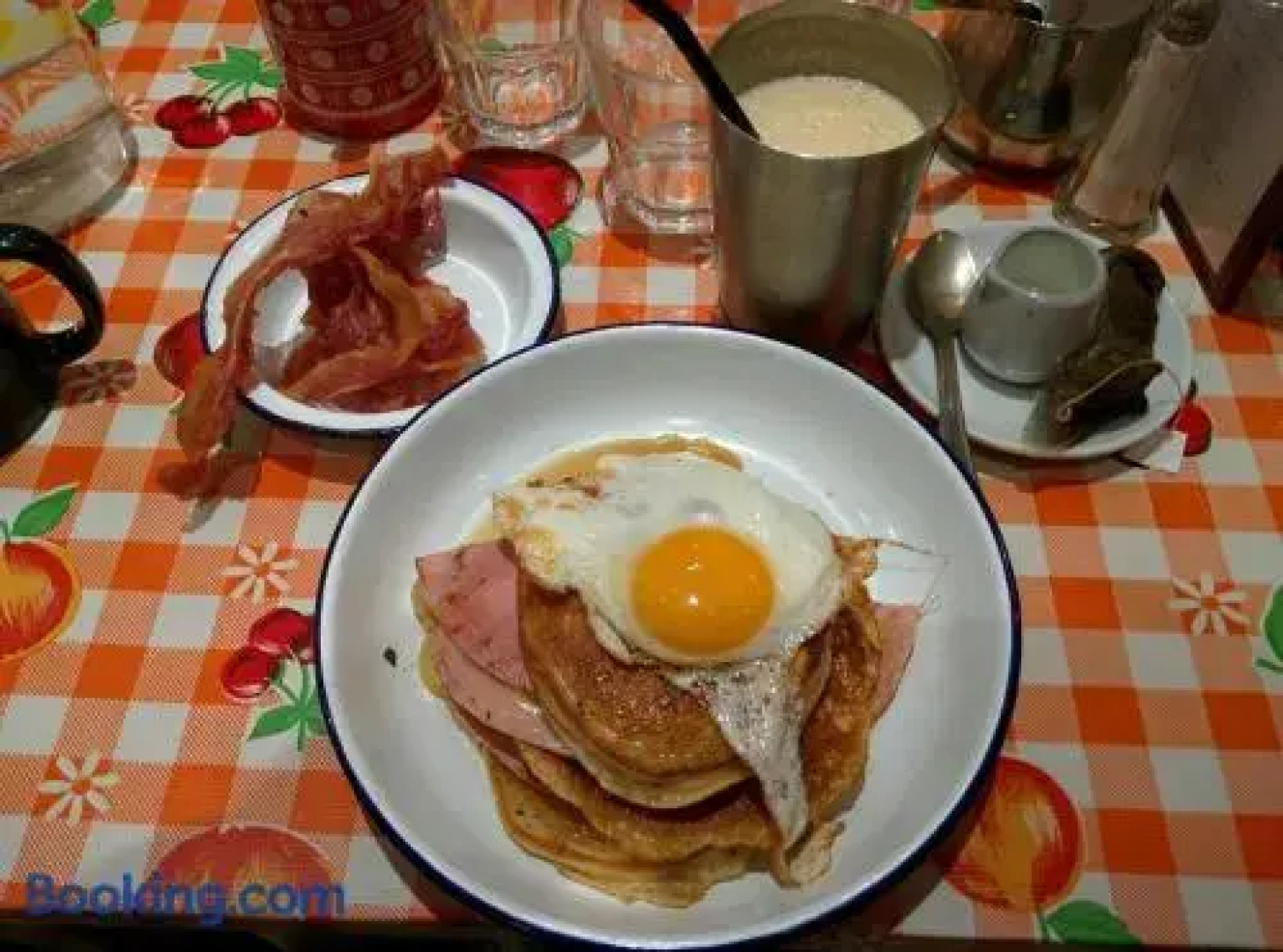 New Zenith Group of Houseboats