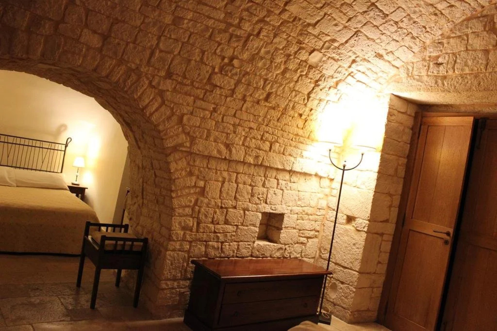 Trulli Pietradimora B&B