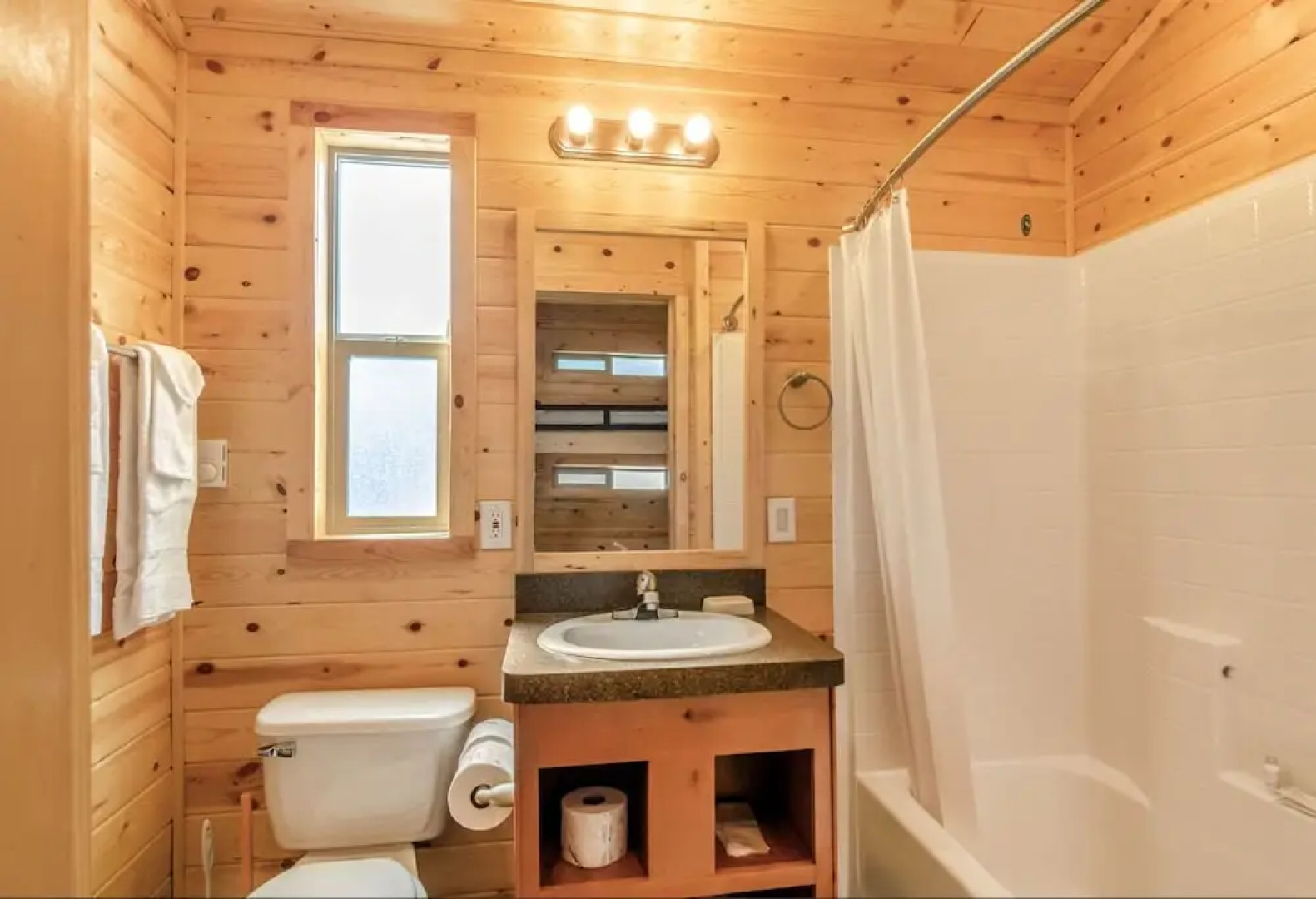 Wilderness Lakes RV Resort