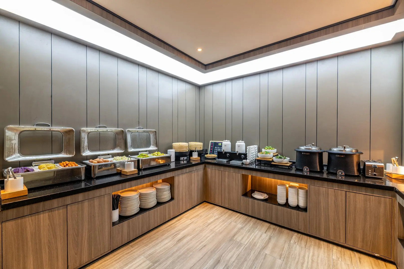 Hanting Hotel Kuitun Sanyang Plaza