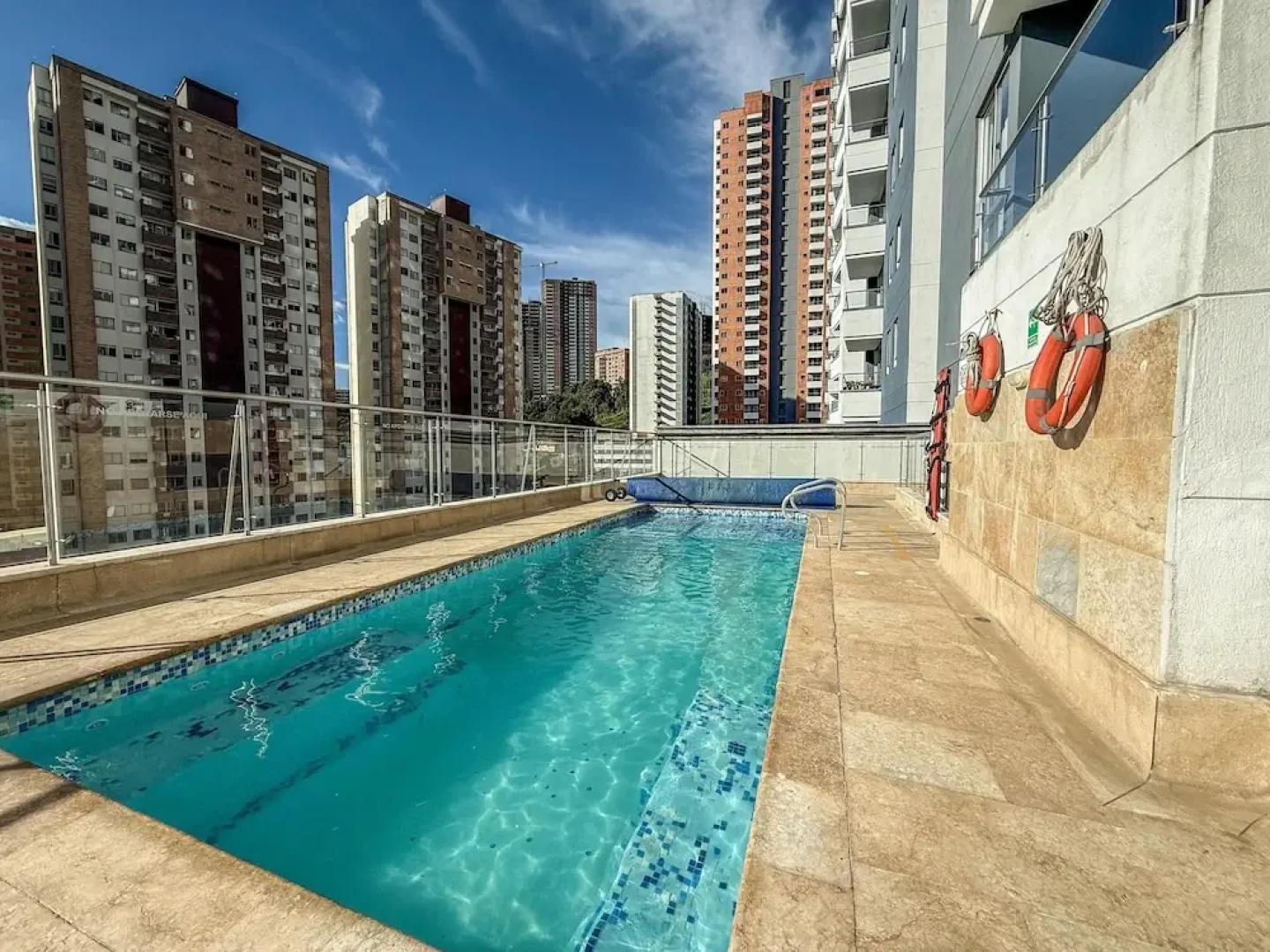 2506 - Vista a la montaña Piscina y Gym